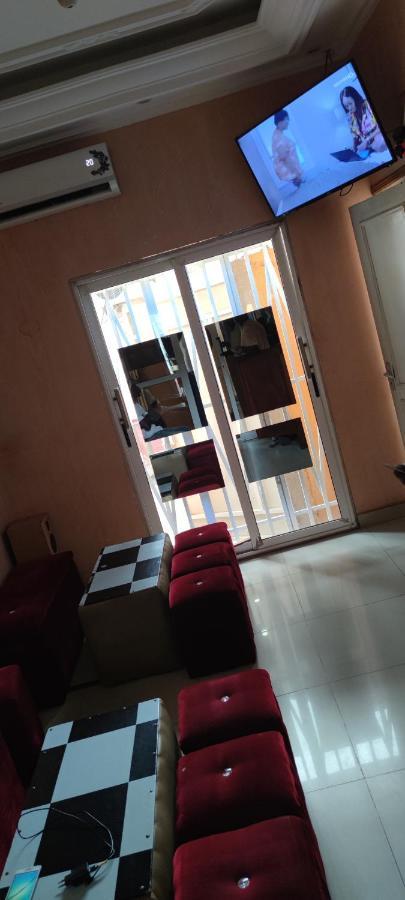 Hotel-Le-Parisien Brazzaville Bagian luar foto