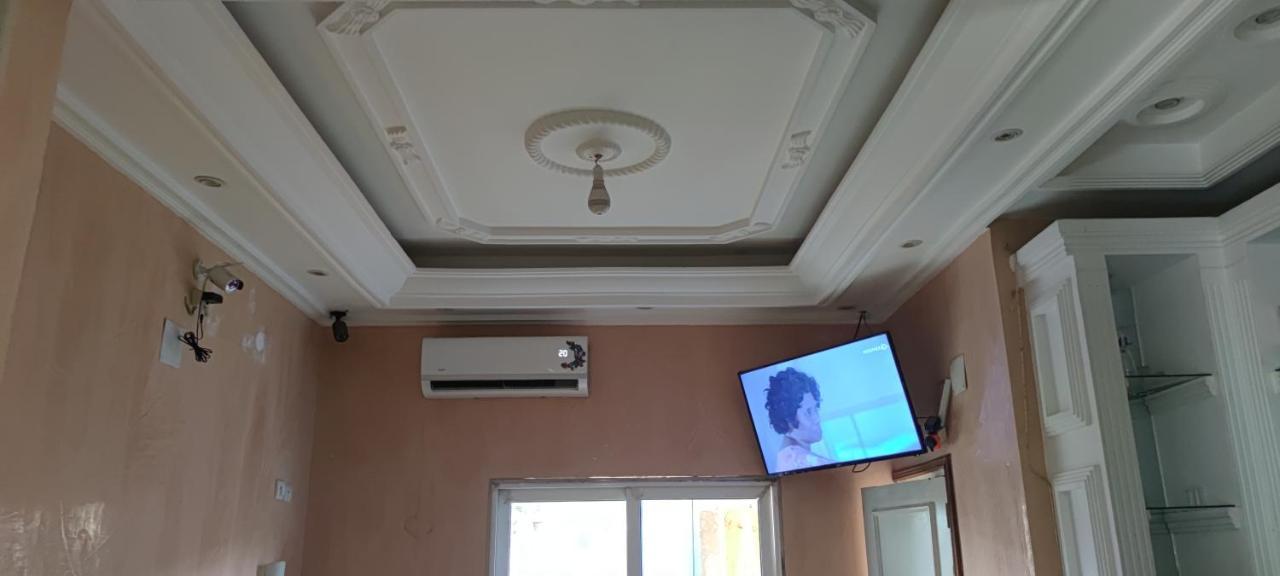 Hotel-Le-Parisien Brazzaville Bagian luar foto