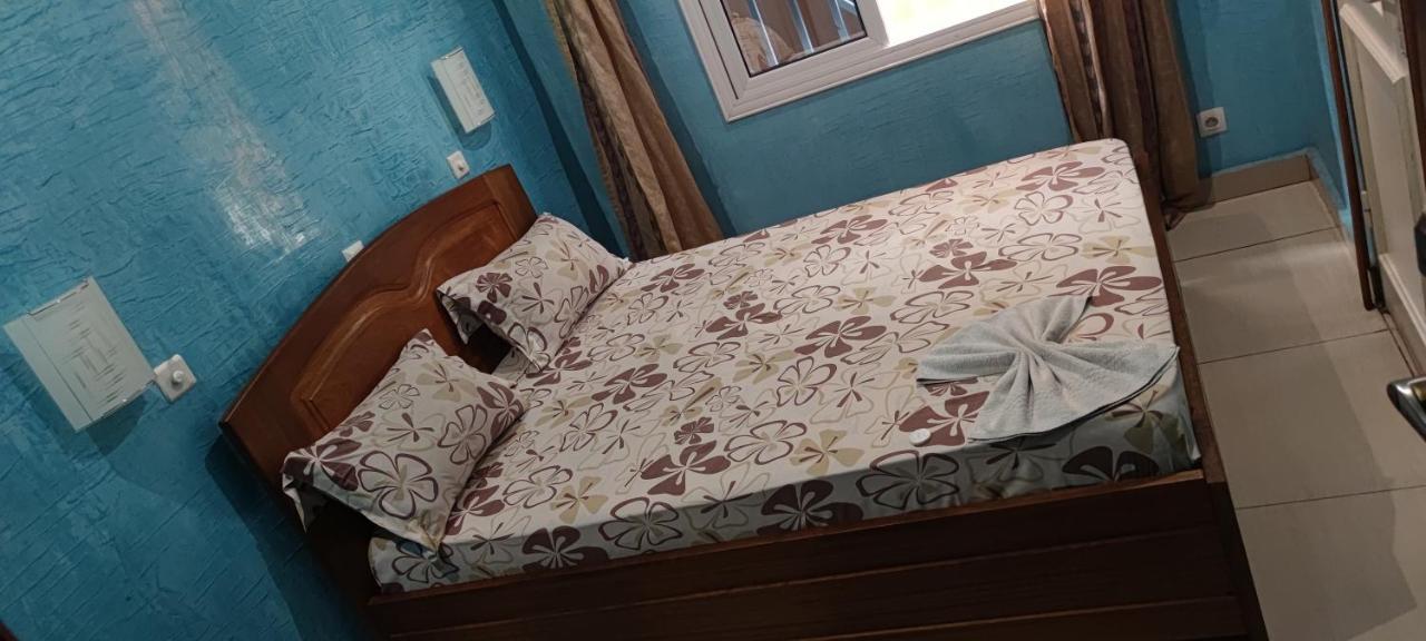Hotel-Le-Parisien Brazzaville Bagian luar foto